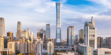 Top 10 countries with the most billionaires in the world