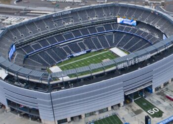 Top 20 largest stadiums in the United States