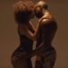 शीर्ष 10 ने अफ्रीकी संगीत वीडियो पर प्रतिबंध लगा दिया