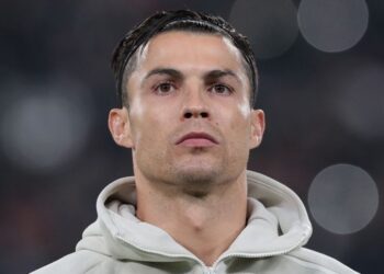 Top 20 football players with the most international goals