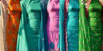 How to style salwar kameez for a party