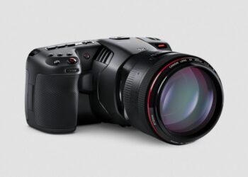 Things to consider when buying a travel camera