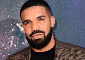 Top 20 best-selling music artists of all time by singles