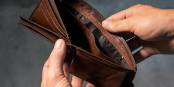 Billionaires who went broke