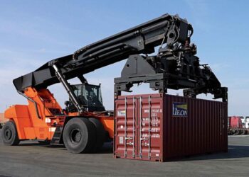 Things to consider when selecting material handling equipment