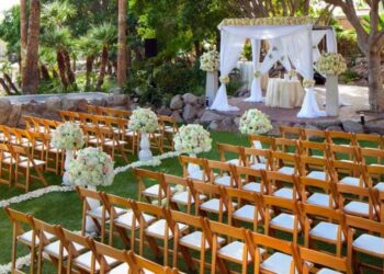 Dos and don'ts when attending a wedding
