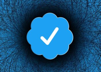 How to add a verified badge to WordPress authors