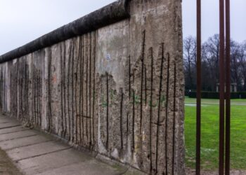 How the Berlin wall worked